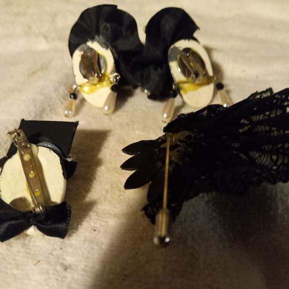 Used, not new, 4pc ha d painted ceramic 20s lady clip earrings, pin lady&man. - Picture 3 of 4